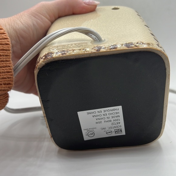 Rustic Scentsy Sunflower large warmer - Picture 4 of 4